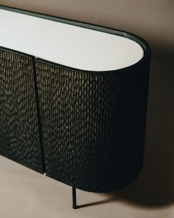 Gordon Guillaumier Gubia Sideboard_02