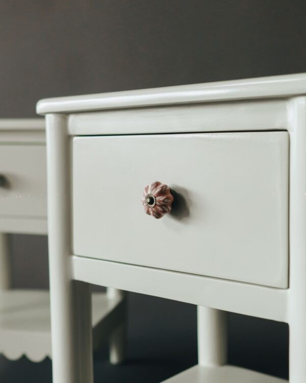 Scalloped 2 Drawer Bedside Table_02