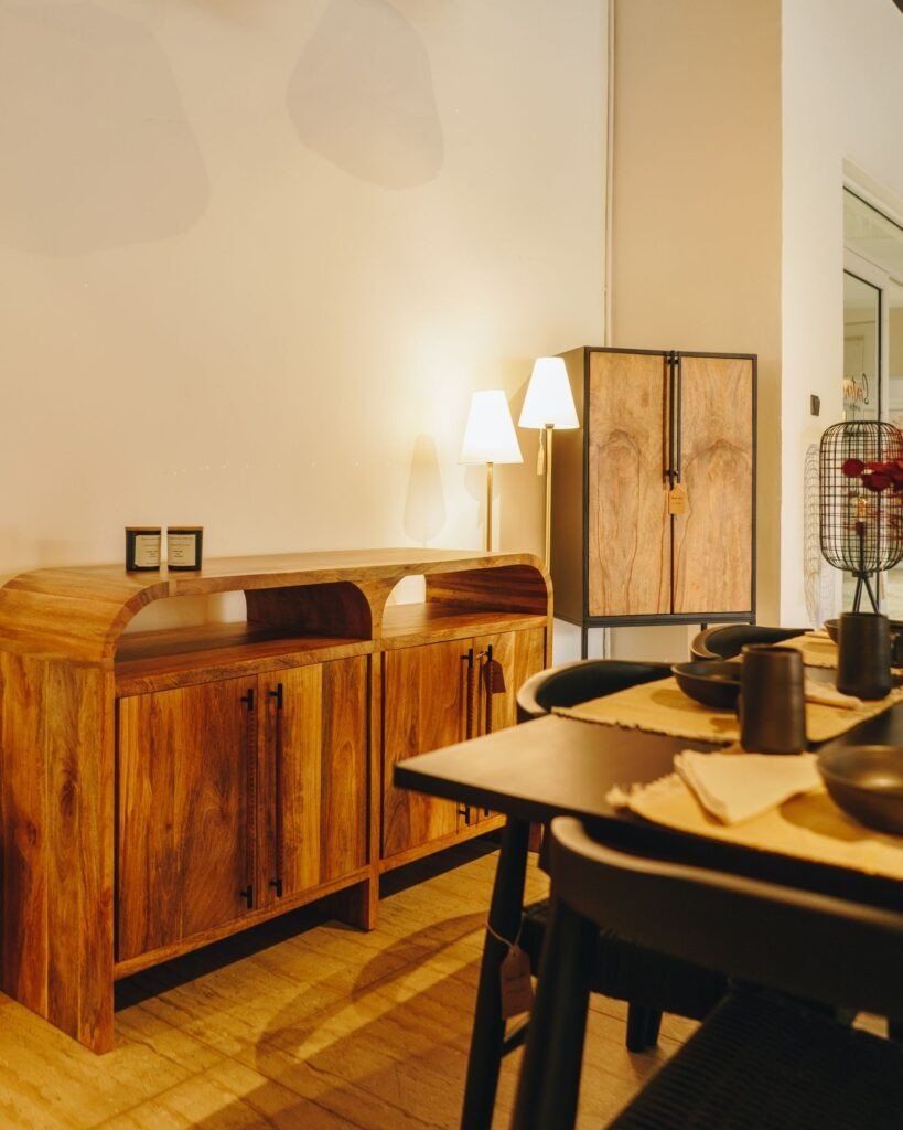Alba Dinning Table_03