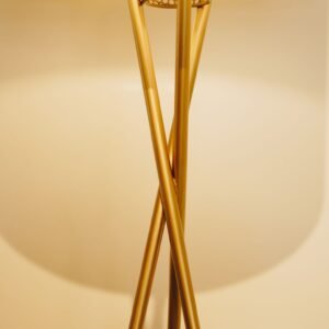 Tripod Floor Lamp_02